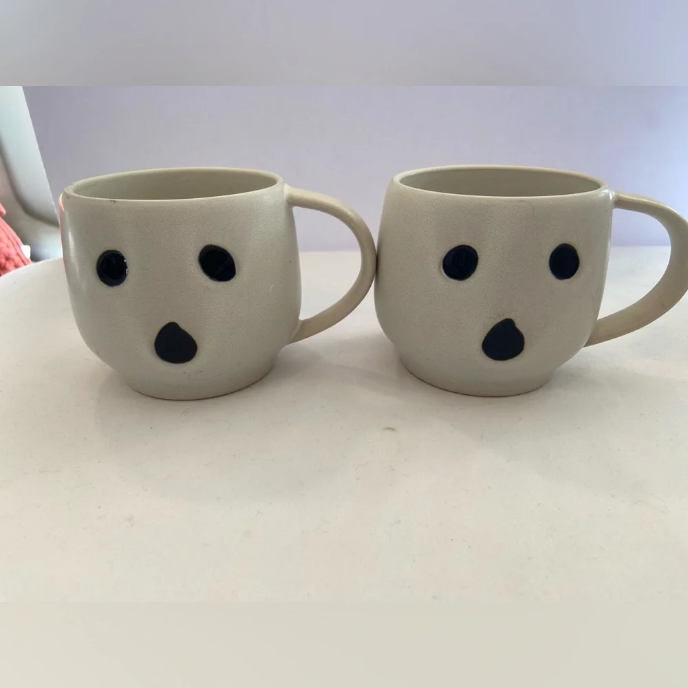 (2) Pottery Barn mugs
